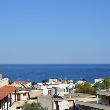 Voula Apartments Agia Marina  Exterior photo
