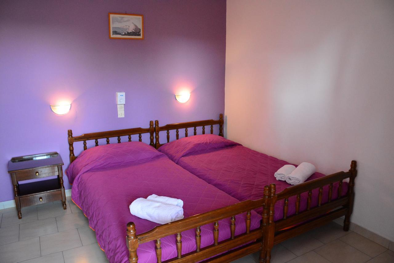 Voula Apartments Agia Marina  Exterior photo